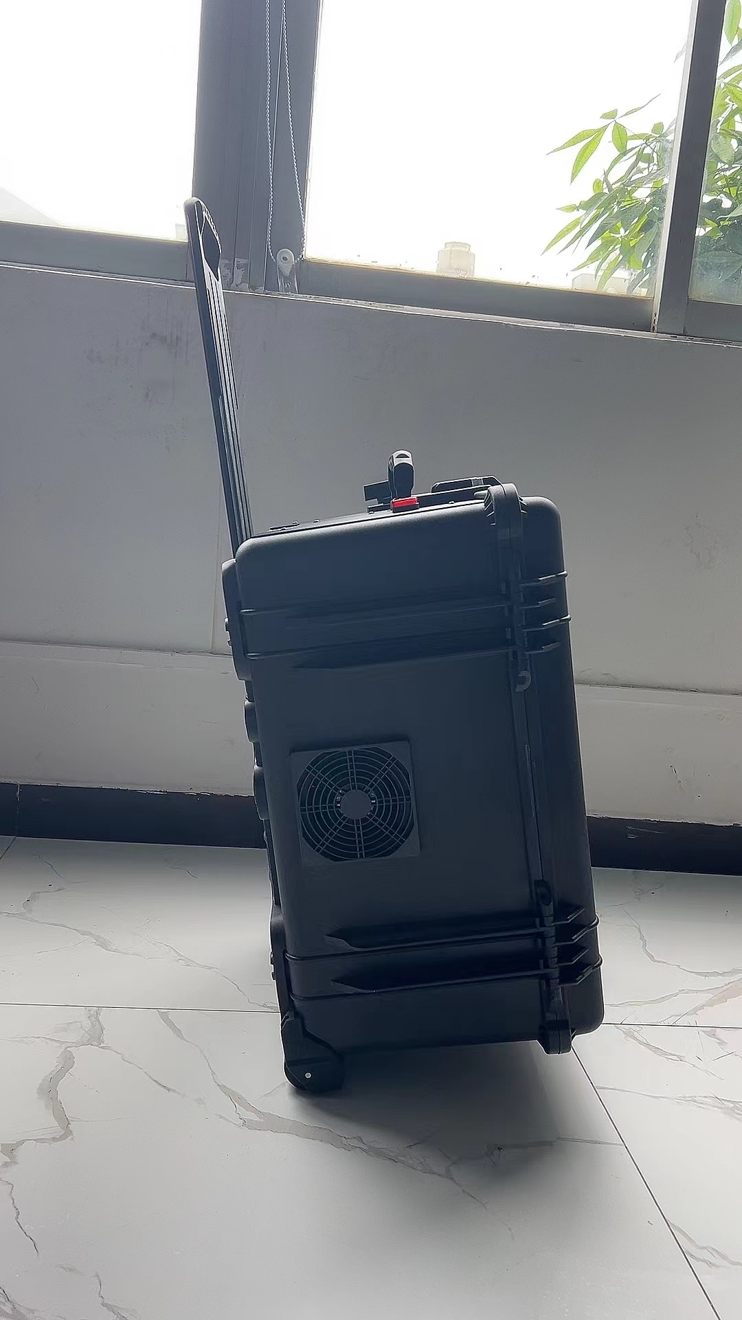 大庆手拉箱型移动通信干扰器